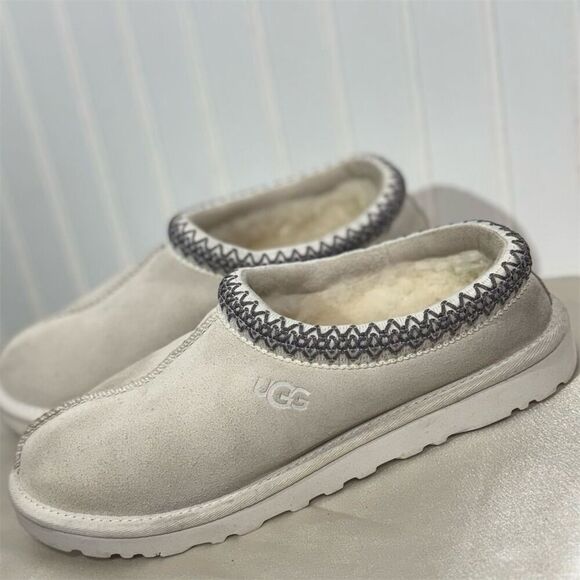 UGG Tasman Slippers Goose Light Grey Men’s US 7 / Women’s 8 Suede Sheepskin - Picture 1 of 9